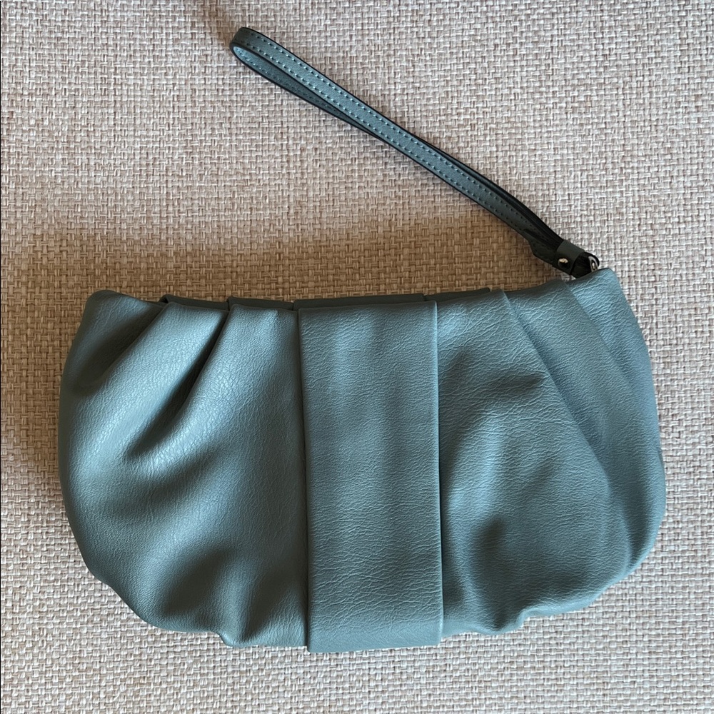 Vera Wang Wristlet Clutch with Silver-tone Accent - Picture 4 of 6
